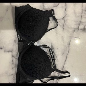 Black strappy push up bra